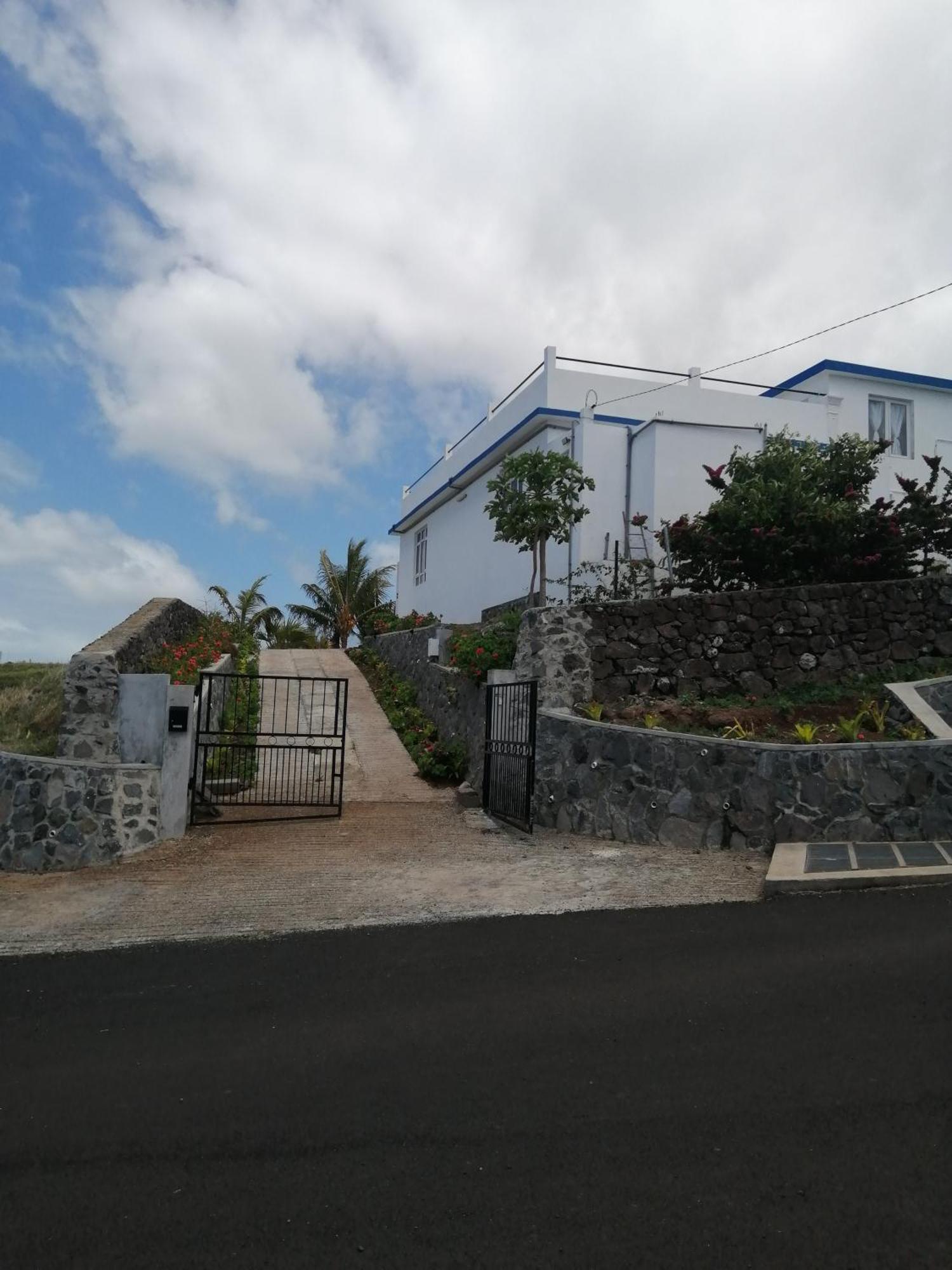 O Bercail Du Sud-Hibiscus Chez Jeannette Saint Gabriel Exterior foto